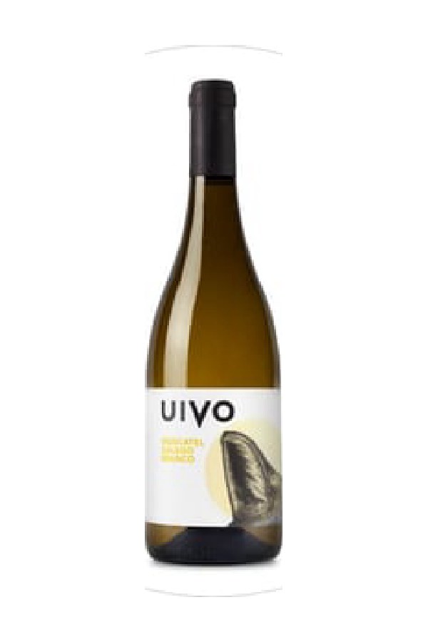 Bottle of Uivo Folias de Baco Uivo Moscatel Galego Branco 2022