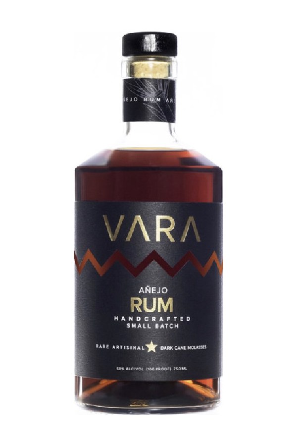 Bottle of Vara Rum Anejo